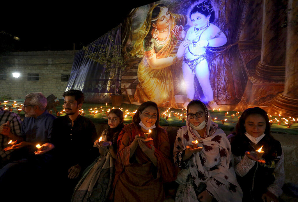 APTOPIX Pakistan Hindu Festival
